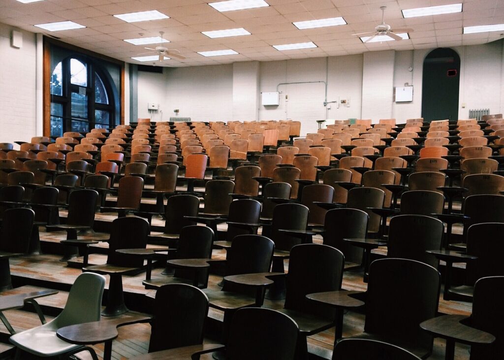 classroom, school, education-2093745.jpg